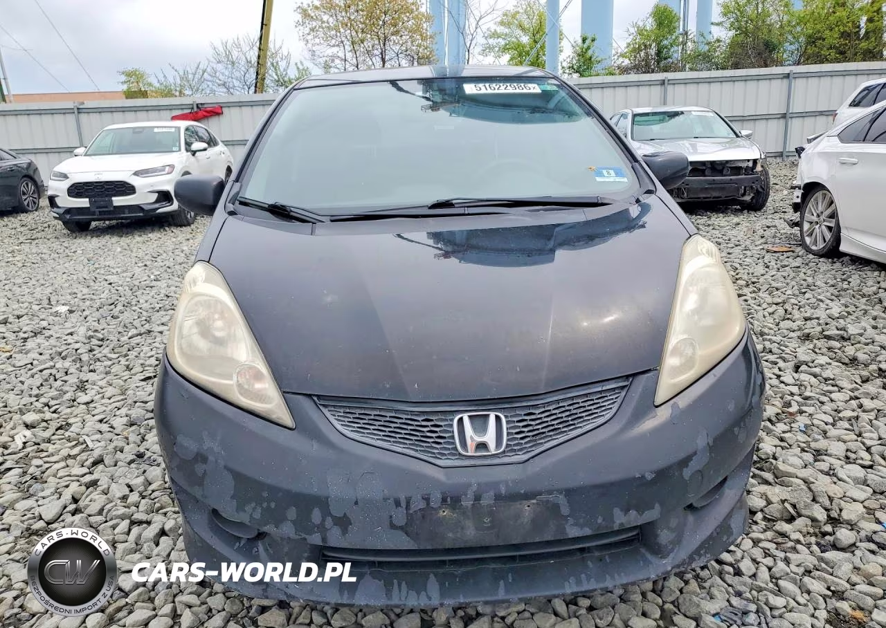 2010 Honda Fit Sport VIN:JHMGE8H4XAC002813 - 5