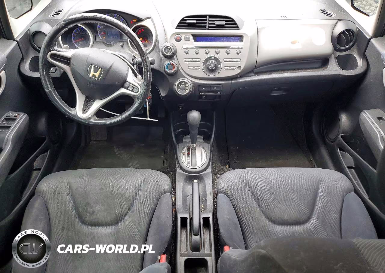 2010 Honda Fit Sport VIN:JHMGE8H4XAC002813 - 8