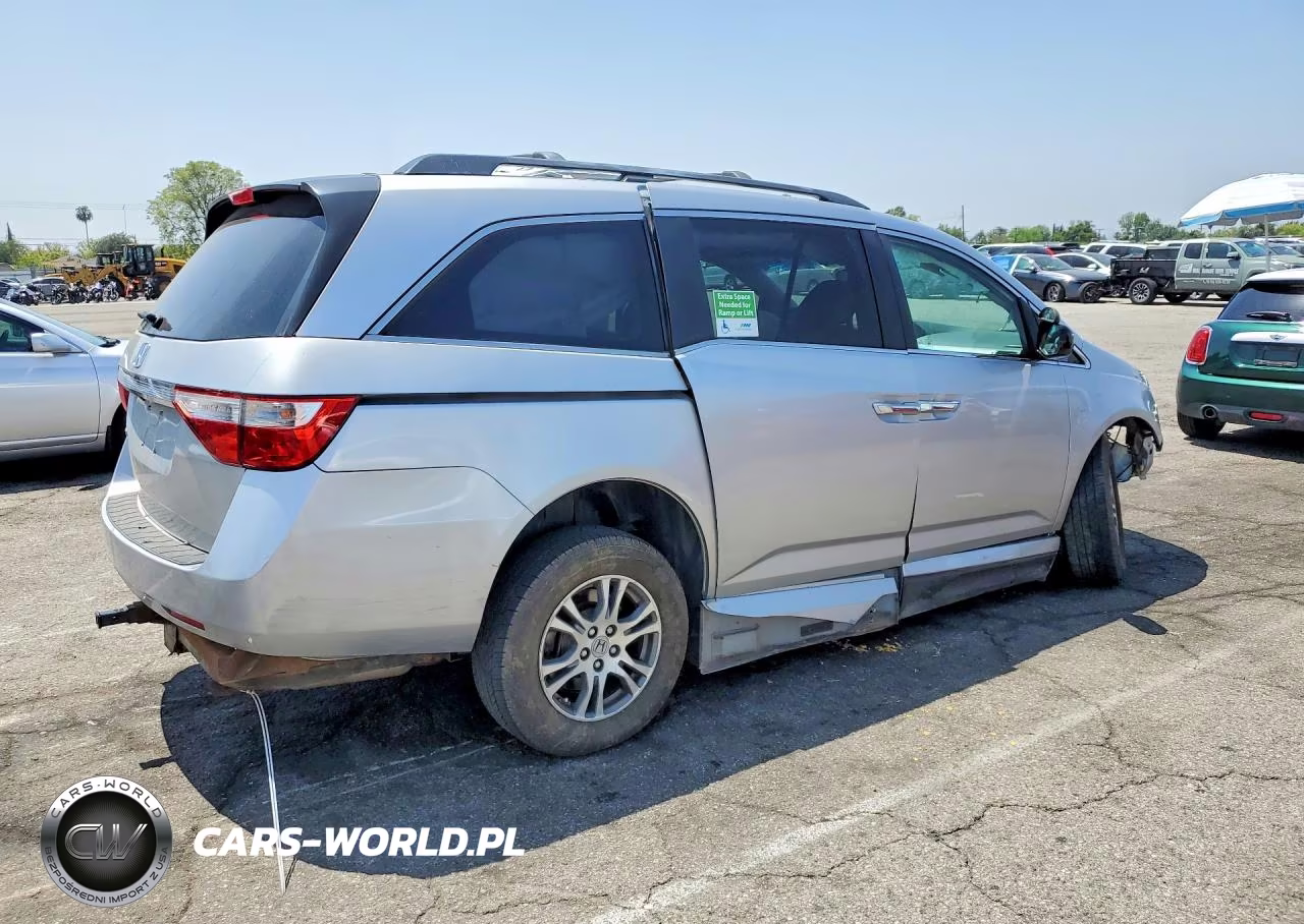 2011 Honda Odyssey Exl VIN:5FNRL5H68BB066059 - 3