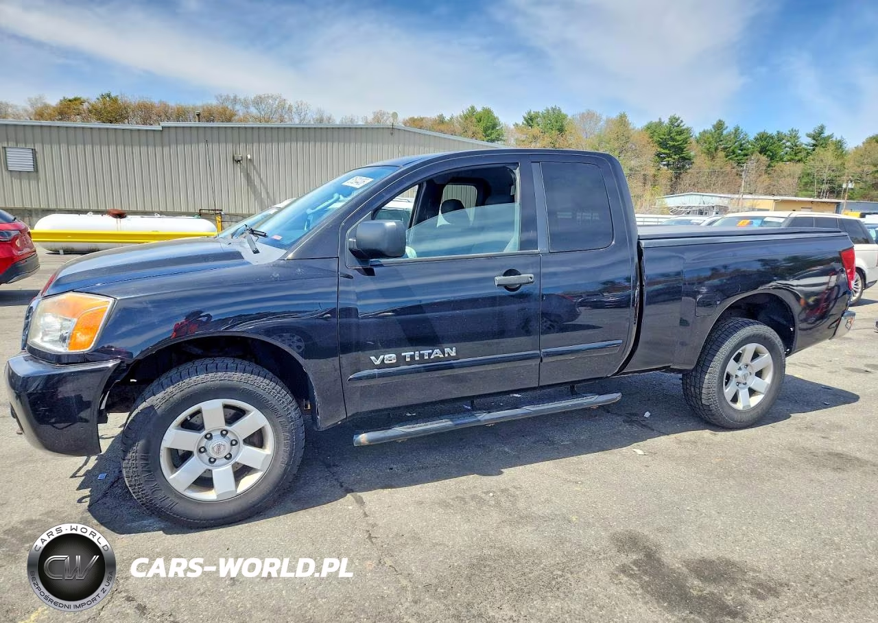 2011 Nissan Titan Sv