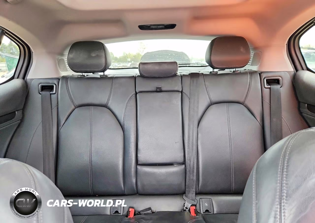 2018 Alfa Romeo Stelvio VIN:ZASFAKAN0J7C05198 - 10
