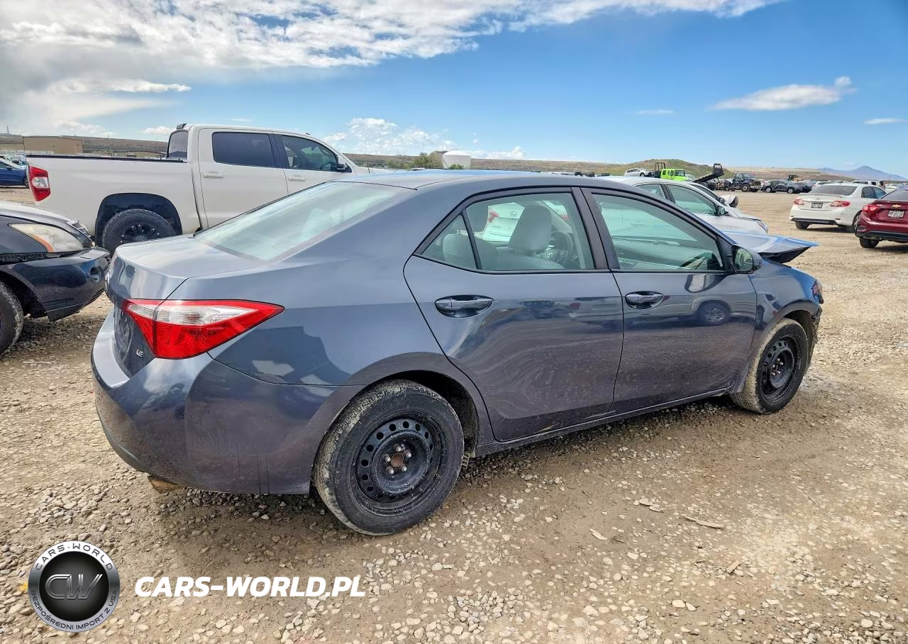 2014 Toyota Corolla Le VIN:2T1BURHE7EC063398 - 3