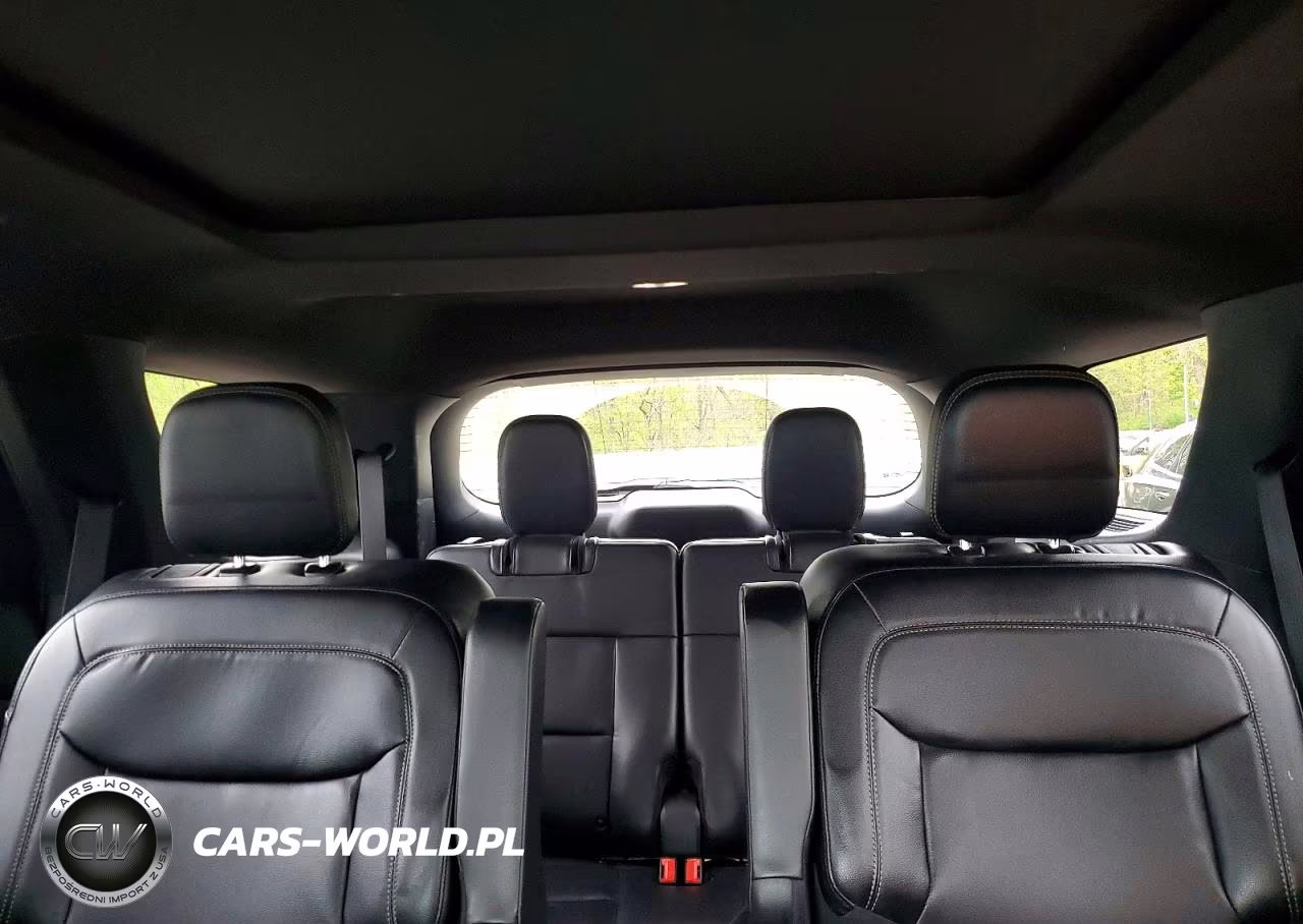 2020 Ford Explorer Xlt VIN:1FMSK8DH1LGB45668 - 10