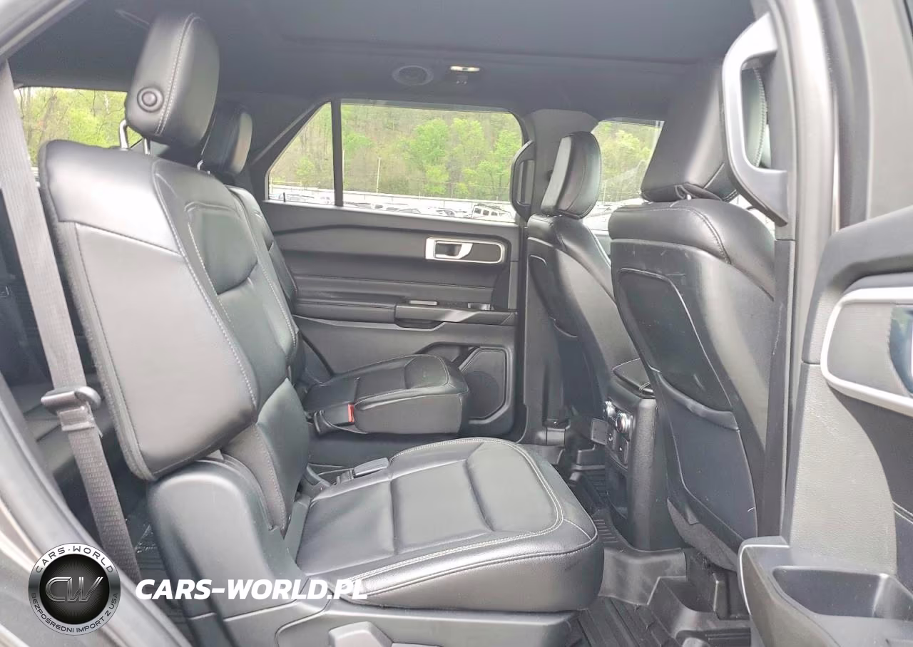 2020 Ford Explorer Xlt VIN:1FMSK8DH1LGB45668 - 11