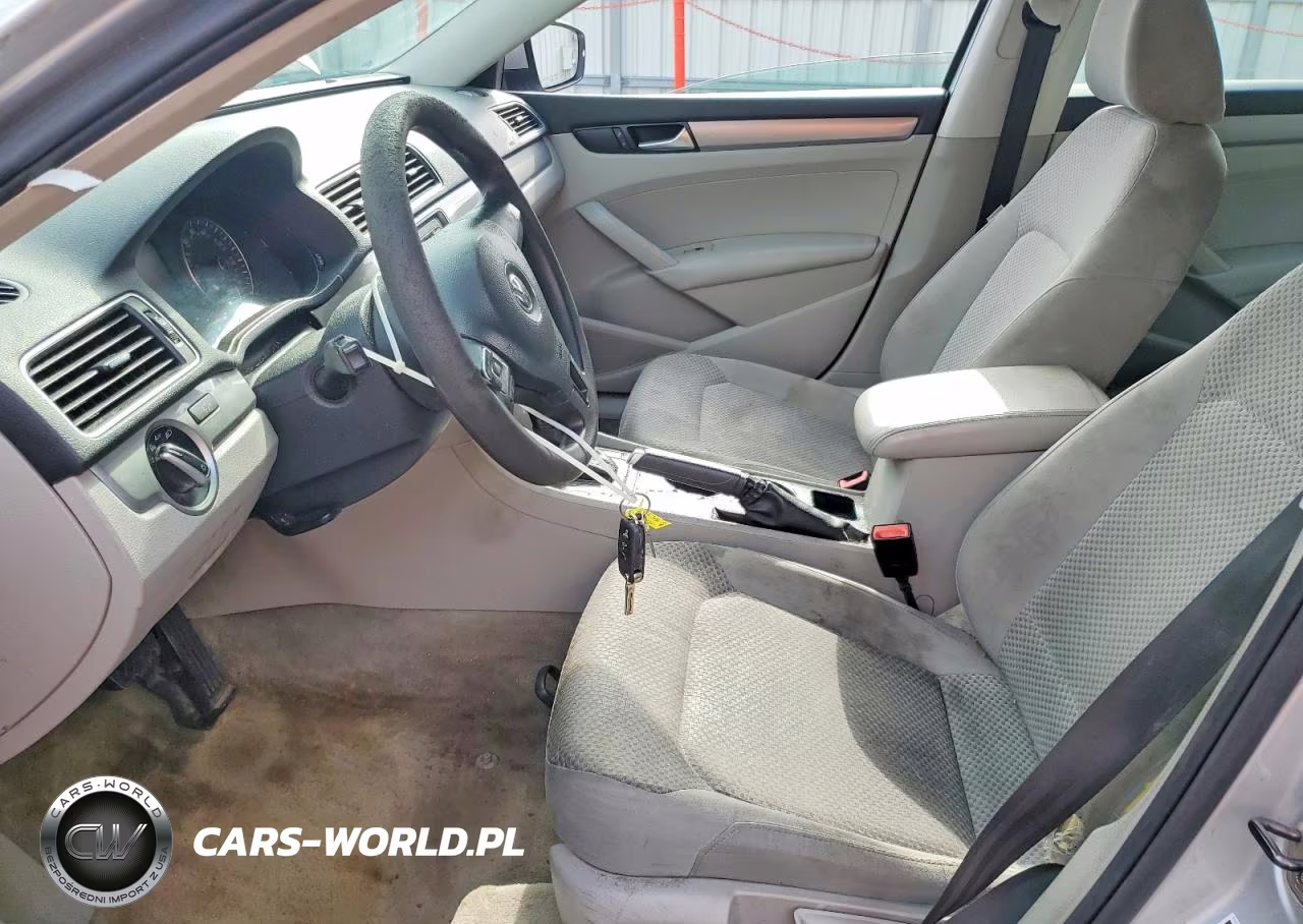 2013 Volkswagen Passat S VIN:1VWAH7A37DC008774 - 7