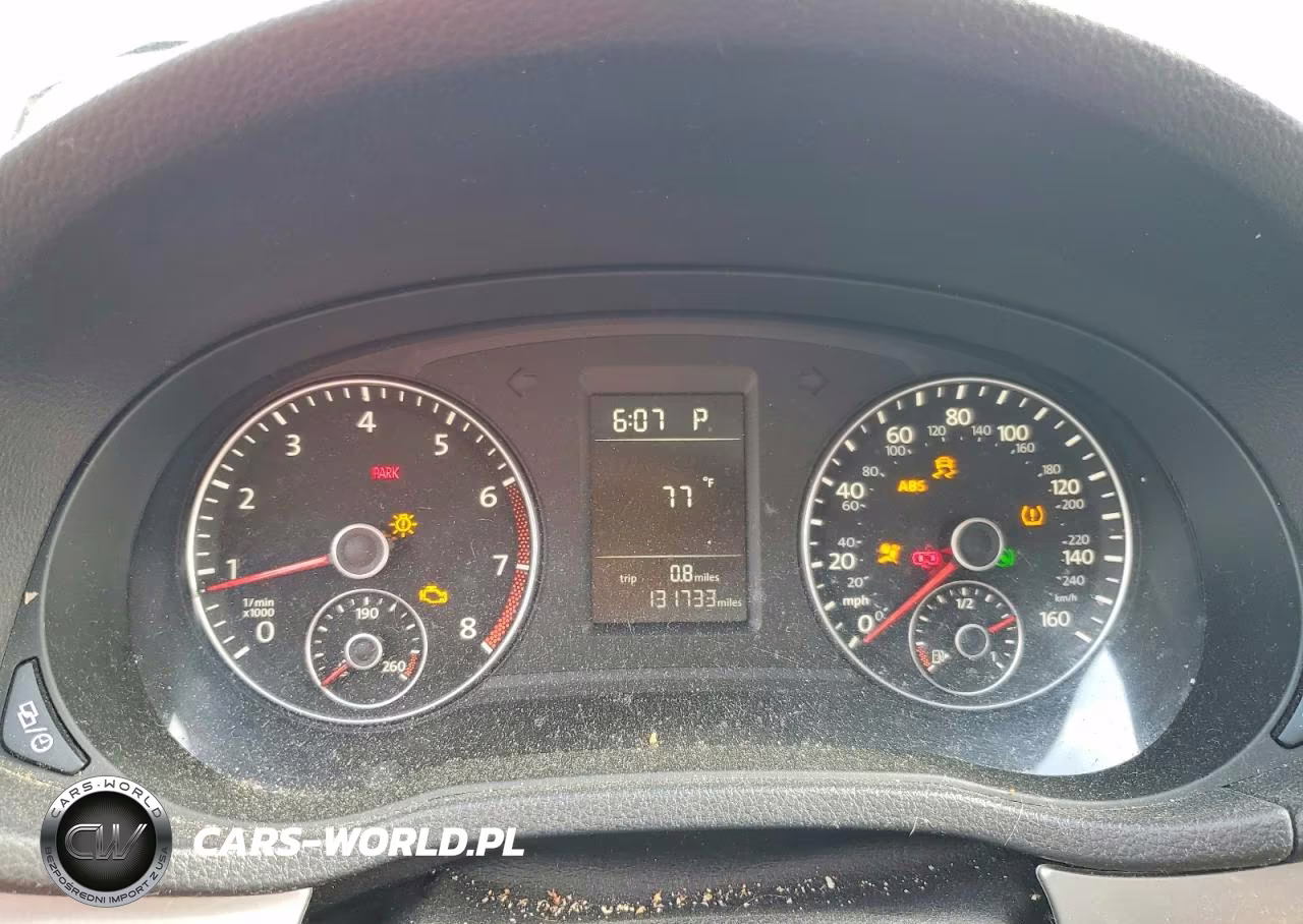 2013 Volkswagen Passat S VIN:1VWAH7A37DC008774 - 9