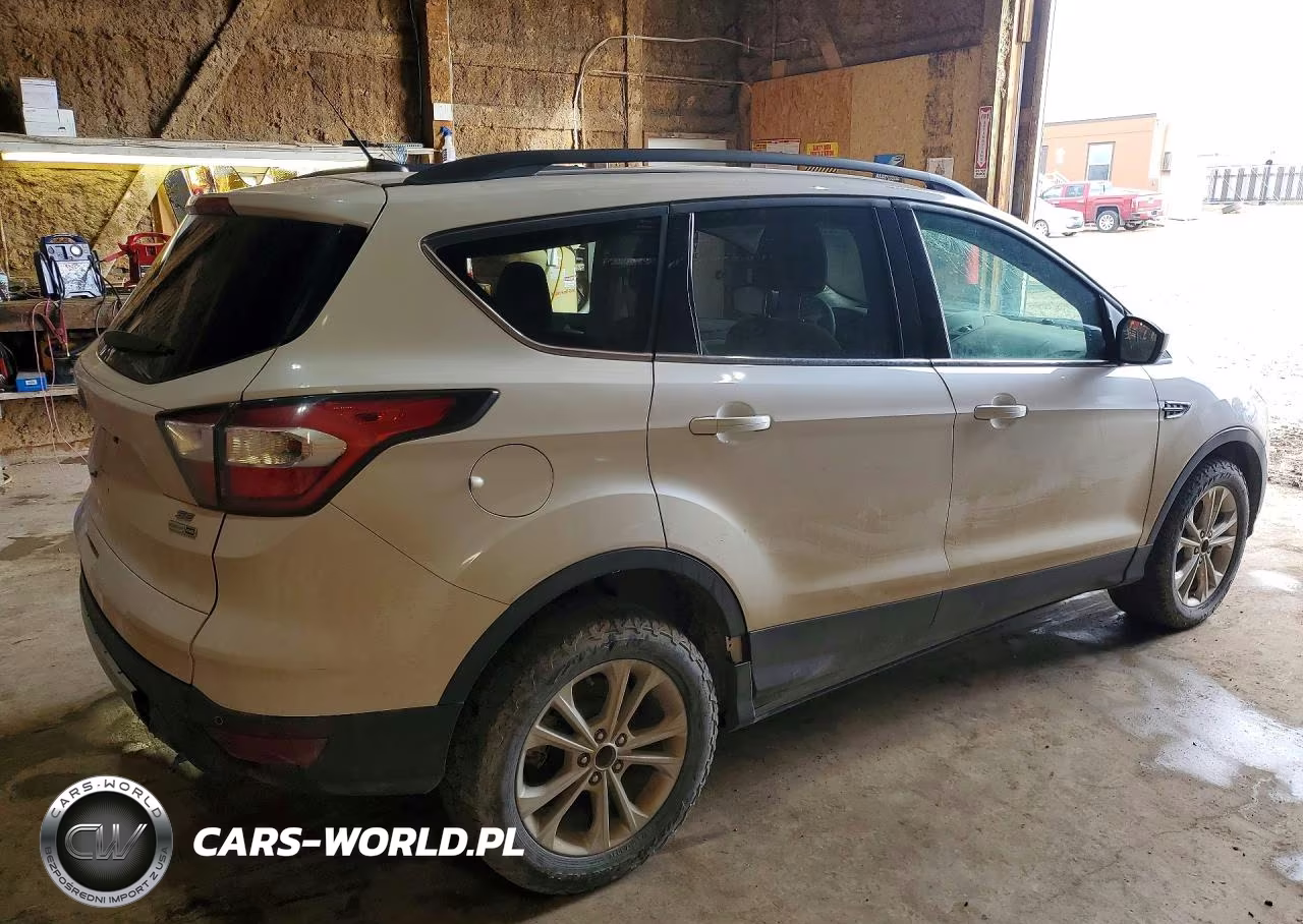 2017 Ford Escape Se VIN:1FMCU9G96HUA23082 - 3