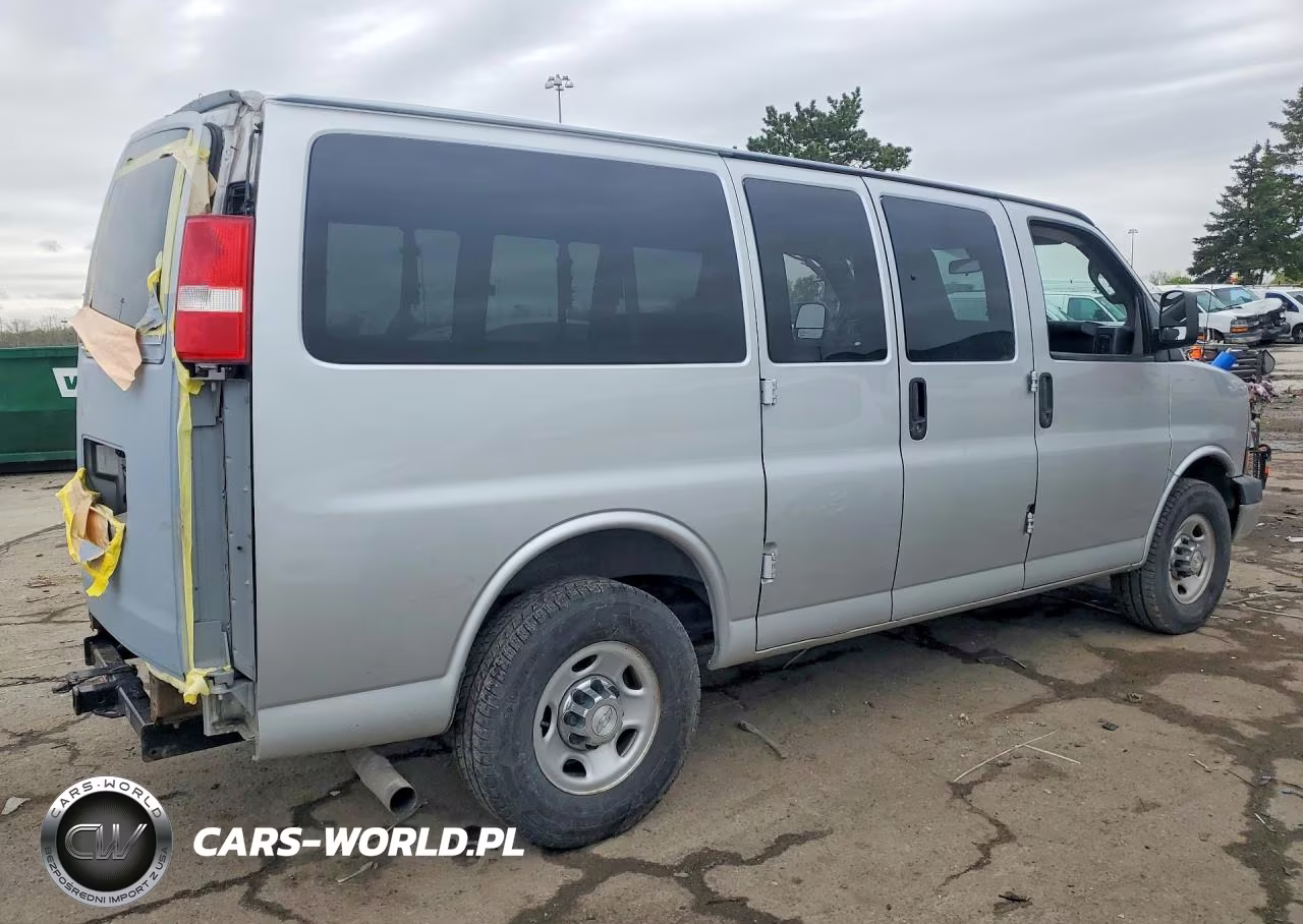 2019 Chevrolet Express G2500 Lt VIN:1GAWGFFG0K1235095 - 3
