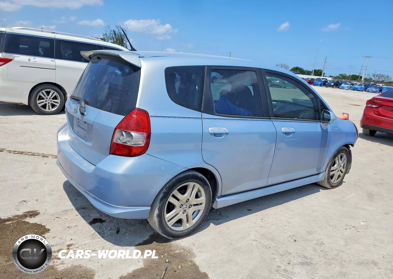 2008 Honda Fit Sport VIN:JHMGD38668S041907 - 3