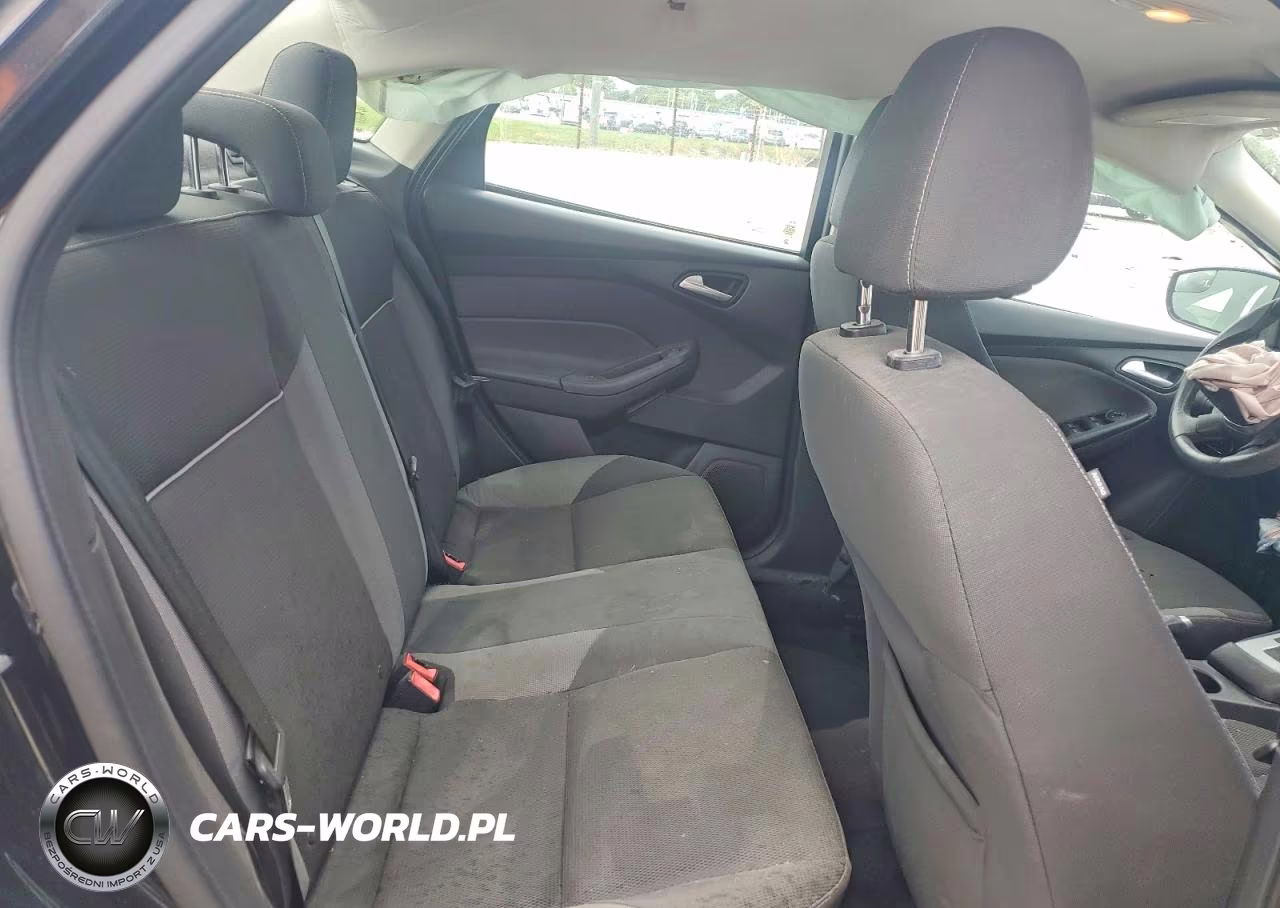 2014 Ford Focus Se VIN:1FADP3F27EL154921 - 10
