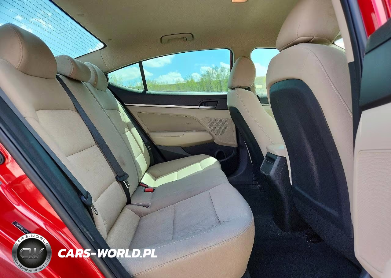 2018 Hyundai Elantra Sel VIN:5NPD84LF4JH371328 - 10