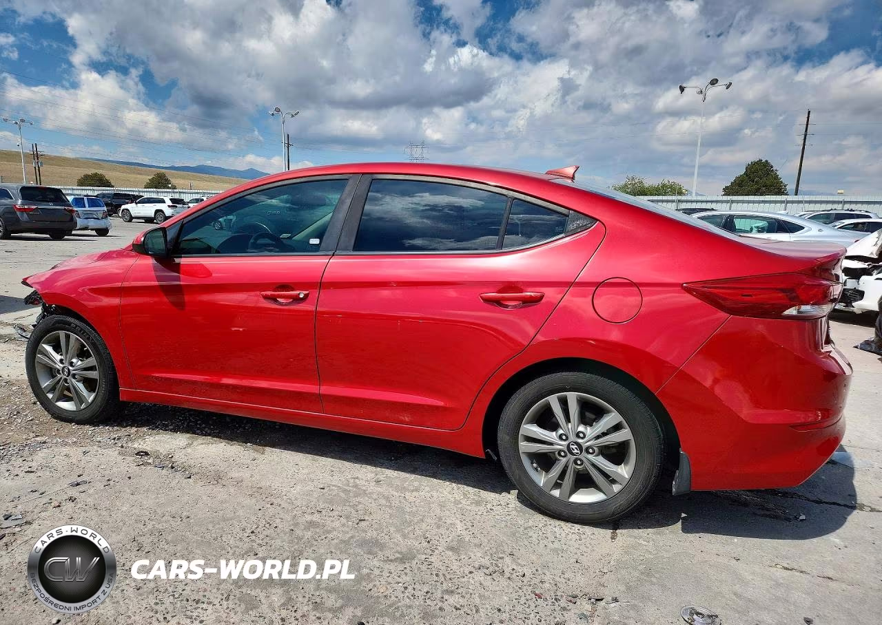 2018 Hyundai Elantra Sel VIN:5NPD84LF4JH371328 - 2