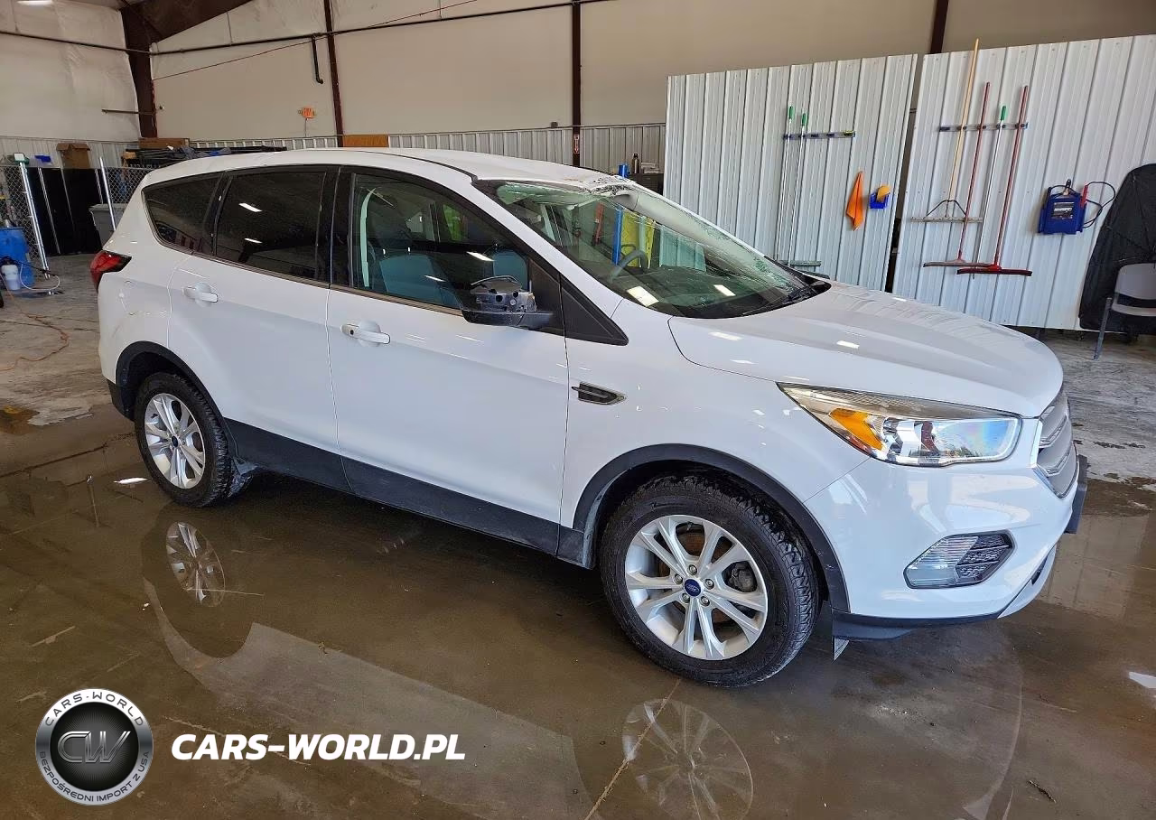 2019 Ford Escape Se VIN:1FMCU0GD3KUB78292 - 4