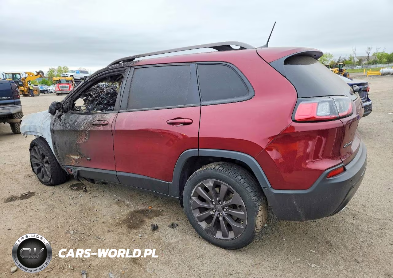 2021 Jeep Cherokee Latitude Lux VIN:1C4PJMMX0MD188995 - 2