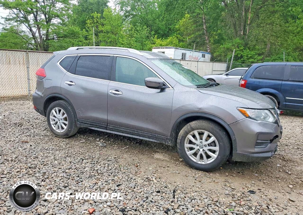 2017 Nissan Rogue Sv VIN:5N1AT2MT0HC816000 - 4