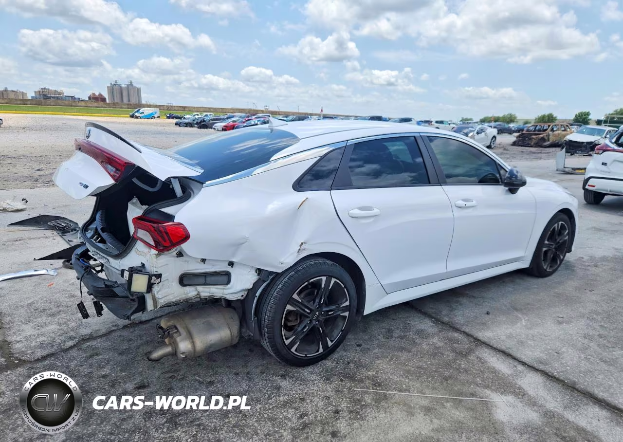 2021 Kia K5 Gt Line VIN:5XXG64J27MG010890 - 3
