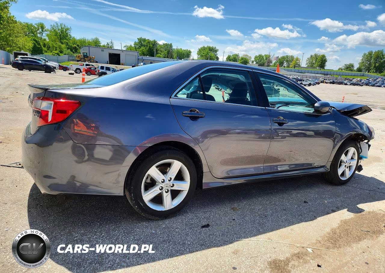 2014 Toyota Camry L VIN:4T1BF1FK4EU444239 - 3