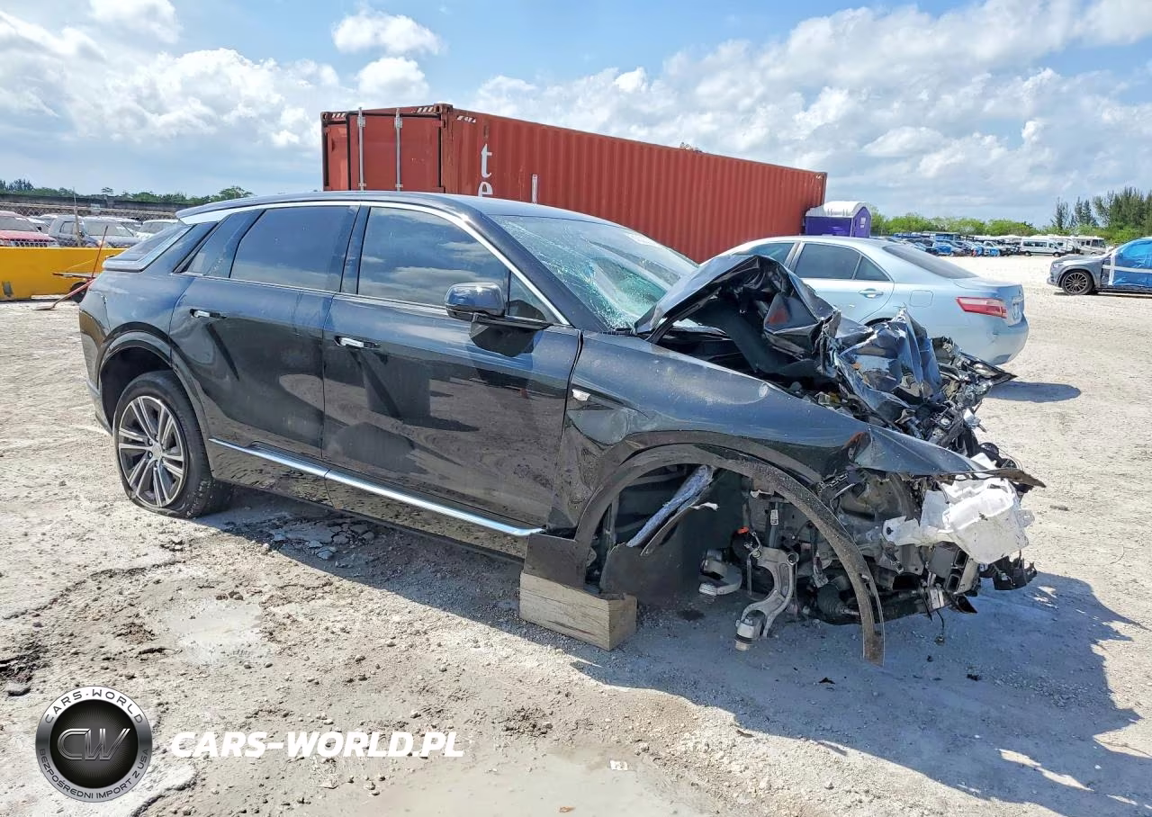 2026 Cadillac Lyriq Luxury VIN:1GYKPNRL0TZ301277 - 4