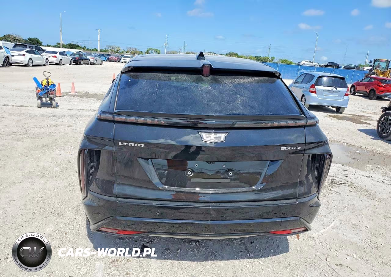 2026 Cadillac Lyriq Luxury VIN:1GYKPNRL0TZ301277 - 6
