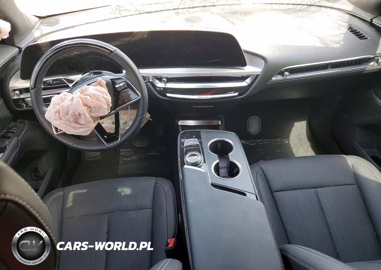 2026 Cadillac Lyriq Luxury VIN:1GYKPNRL0TZ301277 - 8