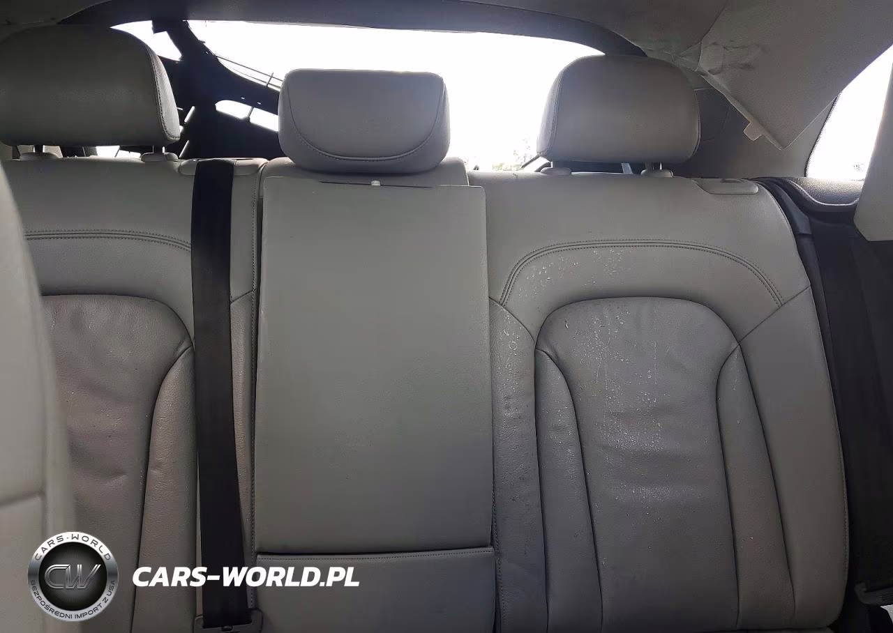 2016 Audi Q3 Premium Plus VIN:WA1EFCFS1GR001141 - 10