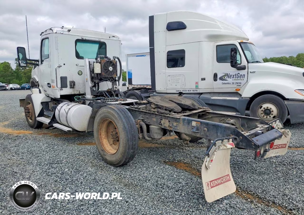 2018 Kenworth T880 VIN:1XKZDP9X4JJ223176 - 3