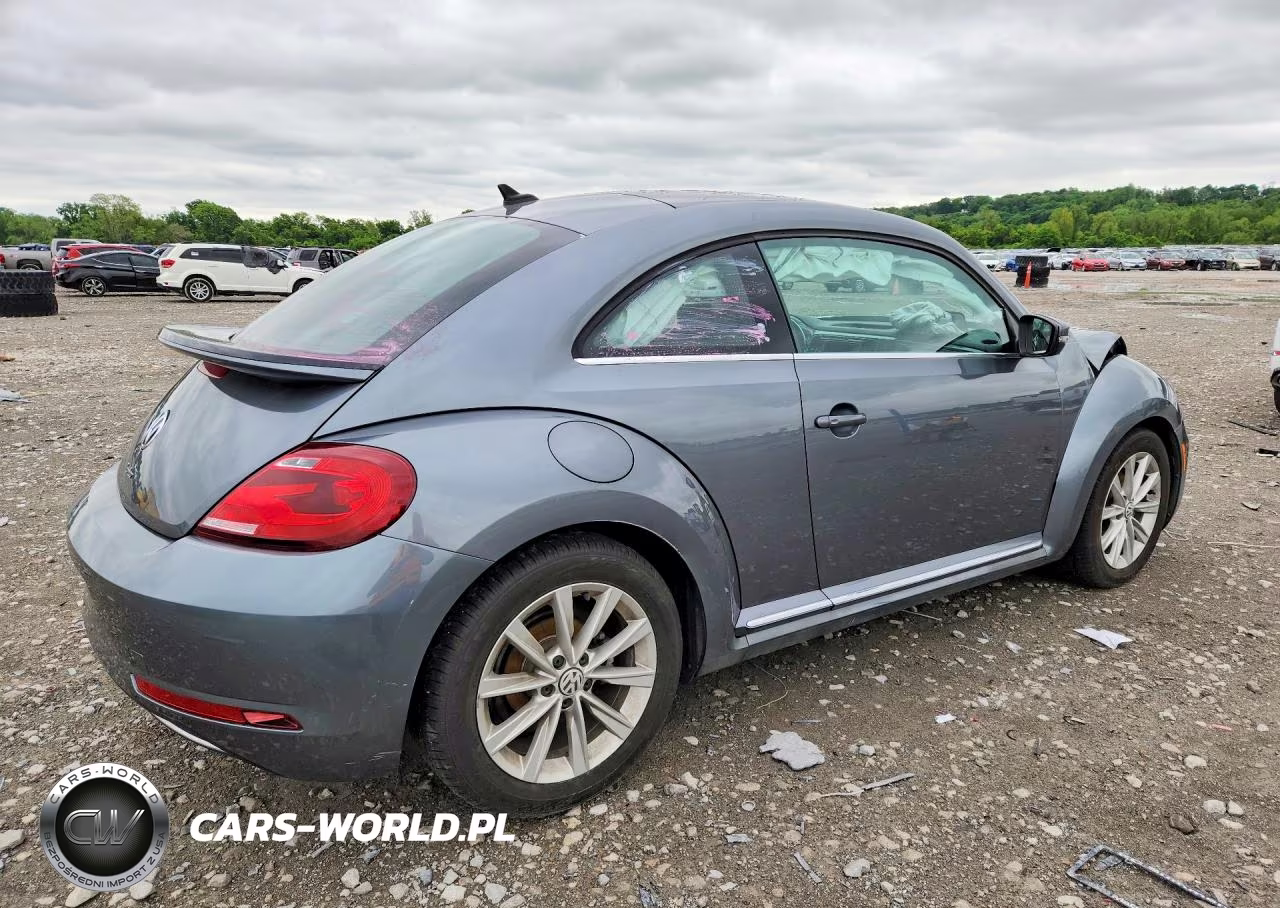 2018 Volkswagen Beetle Se VIN:3VWJD7AT0JM701918 - 3
