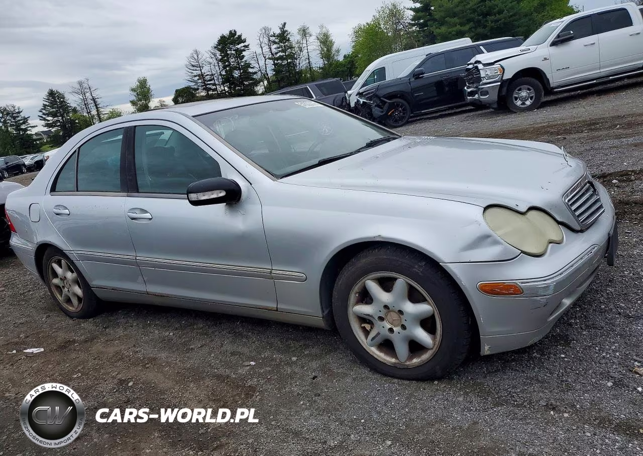 2004 Mercedes Benz C 240 VIN:WDBRF61J44E015303 - 4