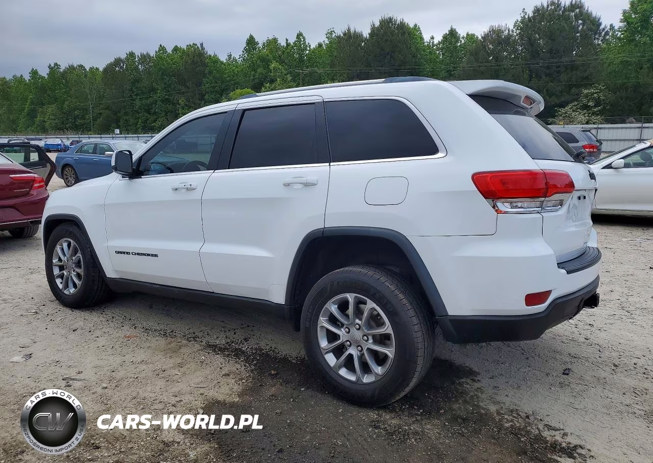 2015 Jeep Grand Cherokee Laredo VIN:1C4RJEAG3FC944363 - 2