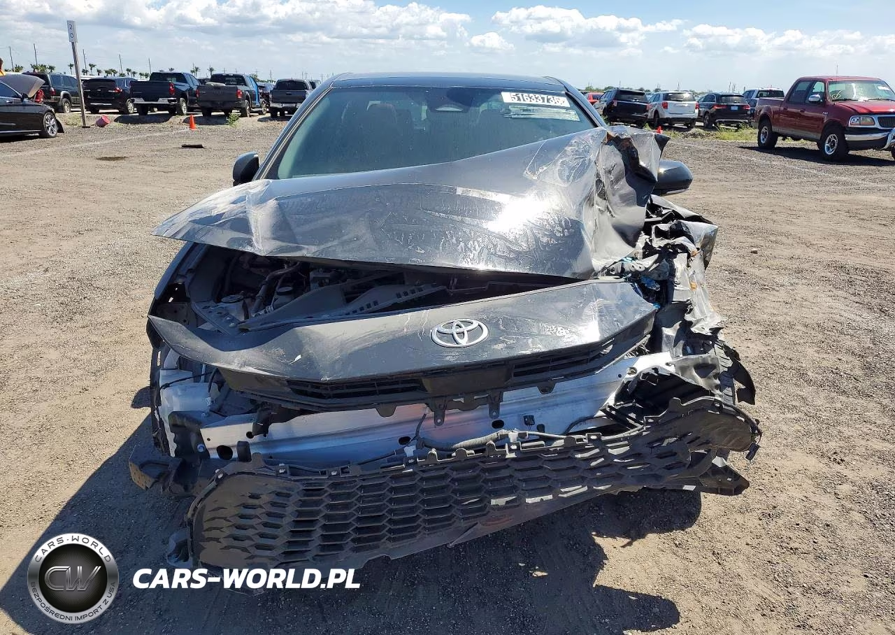 2025 Toyota Camry Xse VIN:4T1DAACK2SU029377 - 5