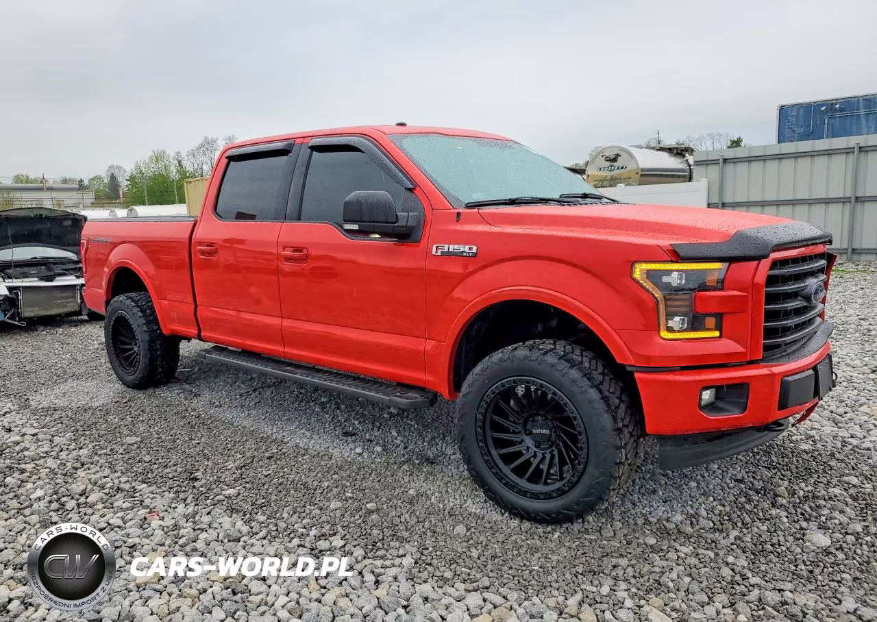 2017 Ford F150 Supercrew VIN:1FTFW1EF3HKD64747 - 4