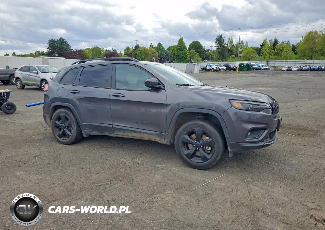 2020 Jeep Cherokee Latitude Plus VIN:1C4PJMLX8LD515448 - 4