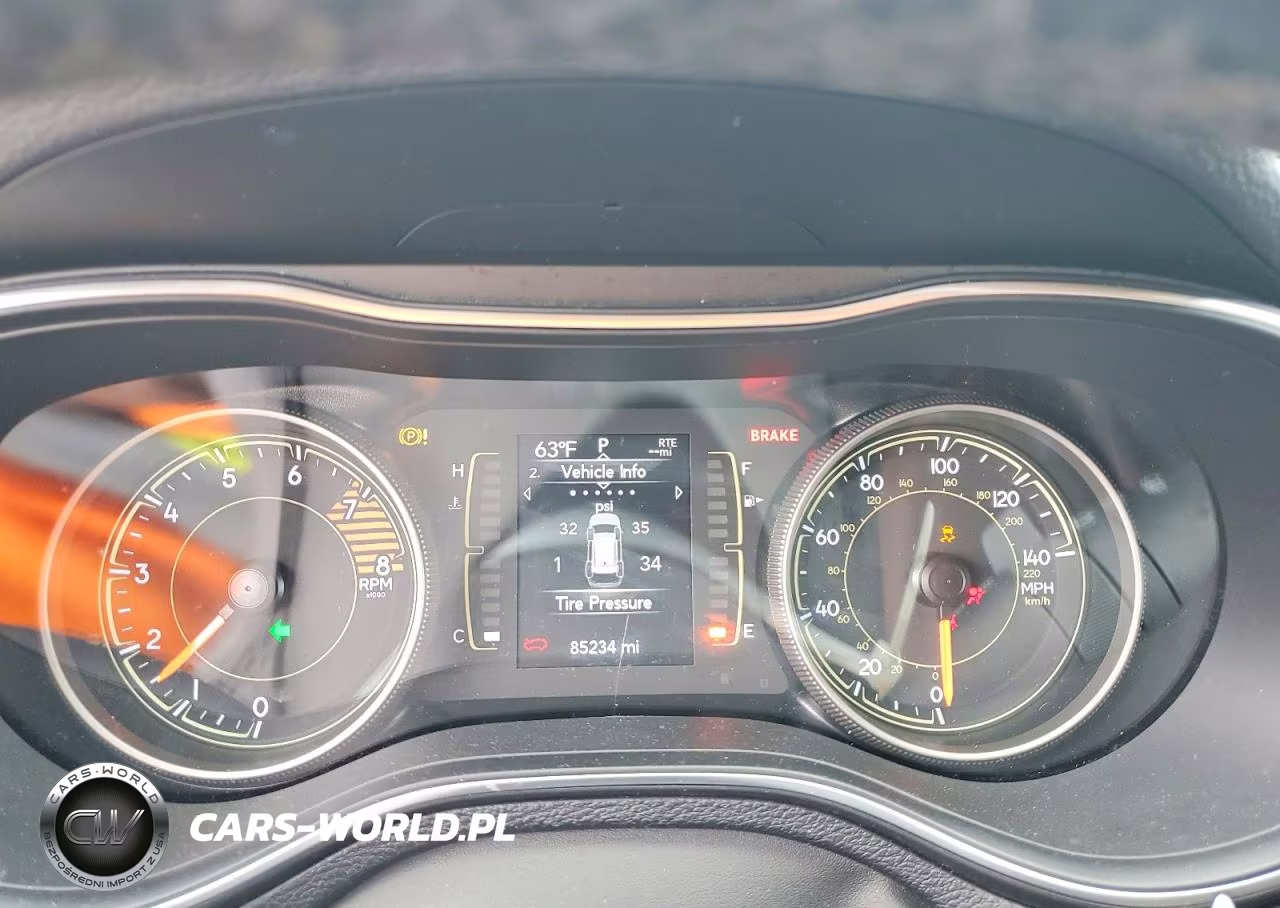 2020 Jeep Cherokee Latitude Plus VIN:1C4PJMLX8LD515448 - 9