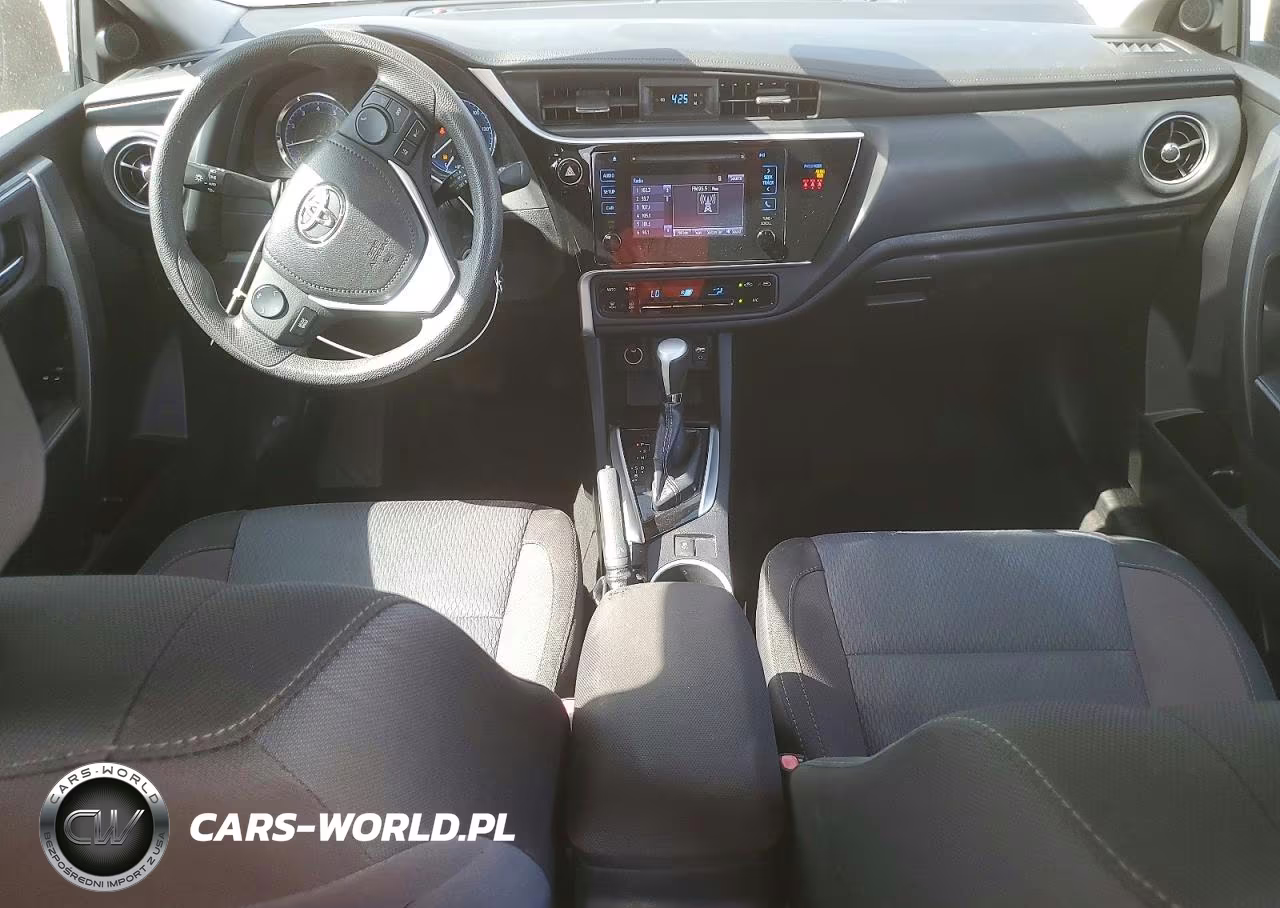 2018 Toyota Corolla Le VIN:2T1BURHEXJC029515 - 8