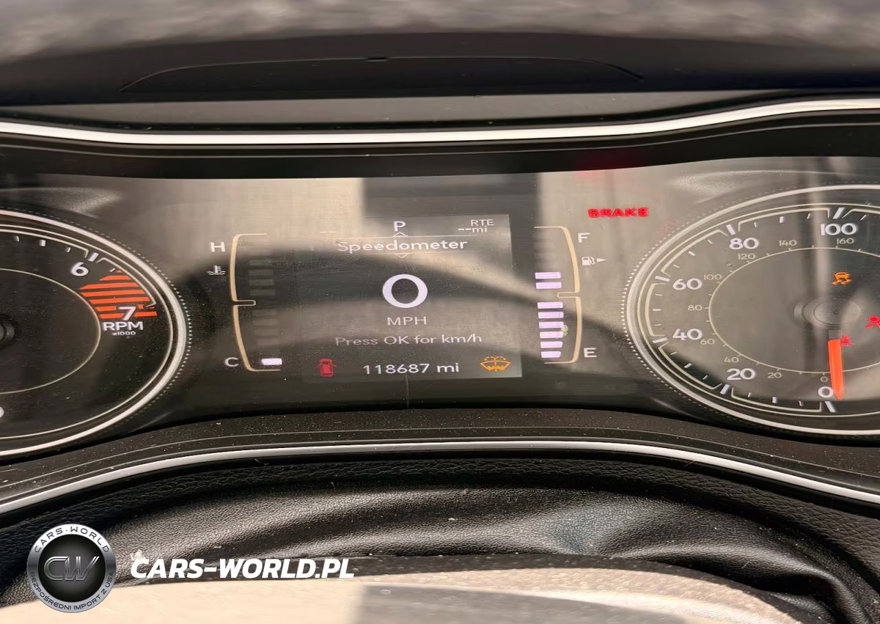 2020 Jeep Cherokee Latitude Plus VIN:1C4PJMLB8LD532948 - 9