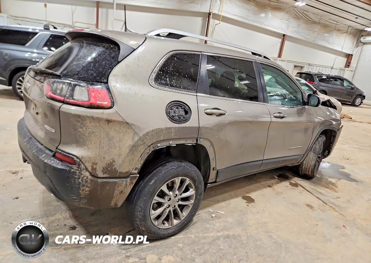 2019 Jeep Cherokee Latitude Plus VIN:1C4PJMLX3KD287910 - 3