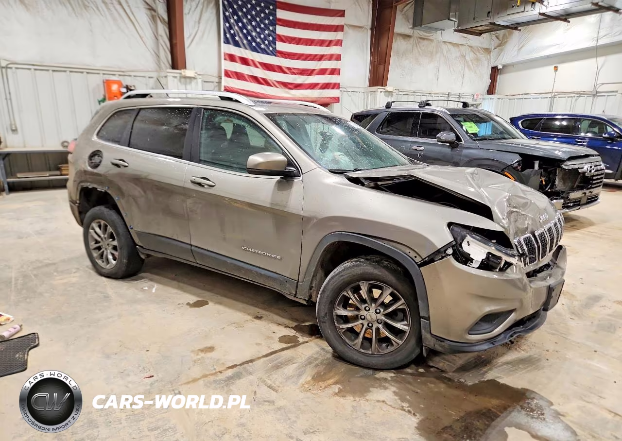 2019 Jeep Cherokee Latitude Plus VIN:1C4PJMLX3KD287910 - 4