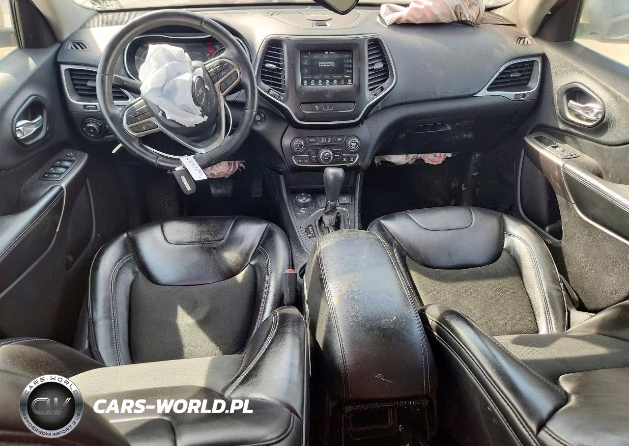 2019 Jeep Cherokee Latitude Plus VIN:1C4PJMLX3KD287910 - 8