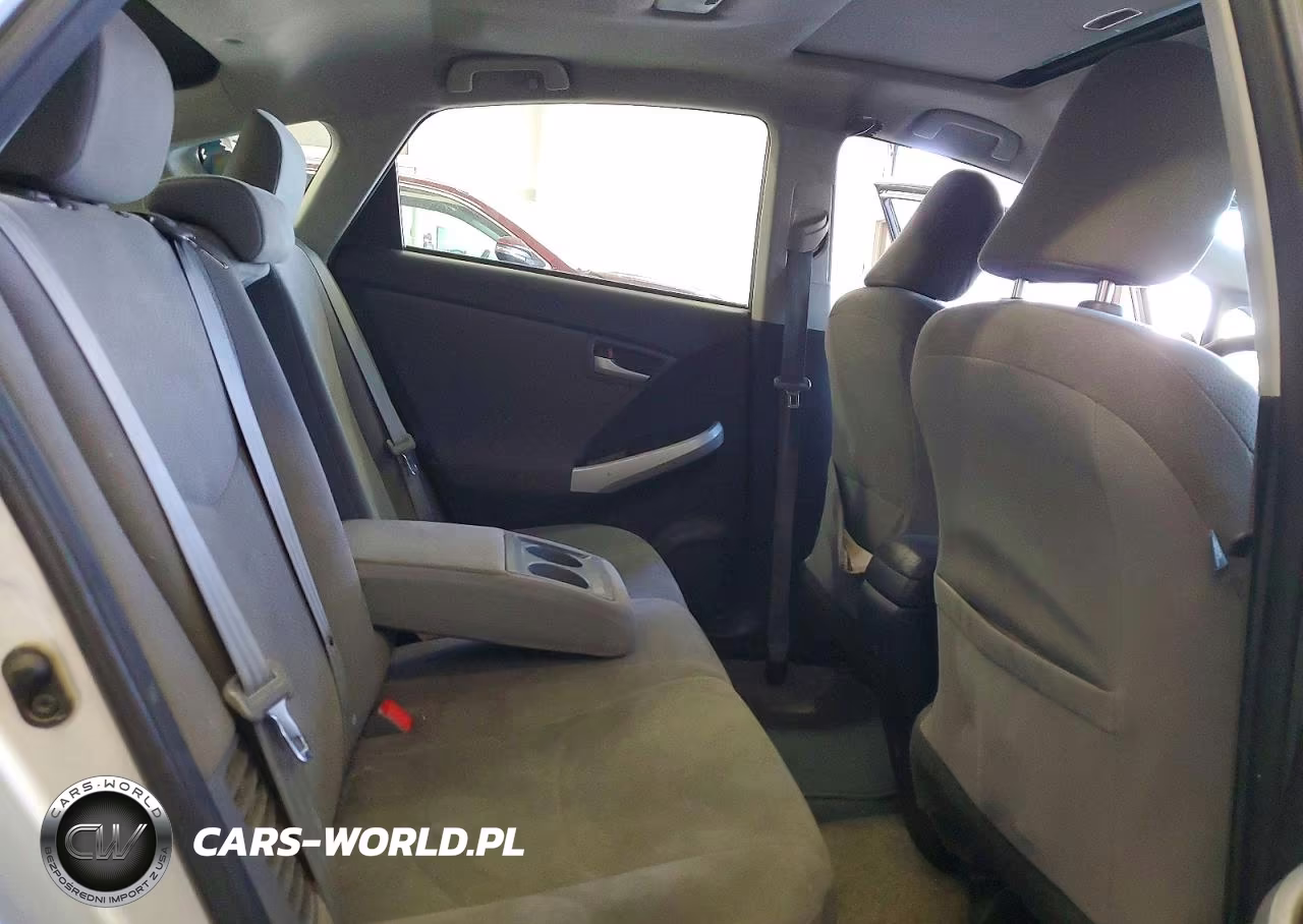 2014 Toyota Prius One VIN:JTDKN3DUXE1781555 - 10