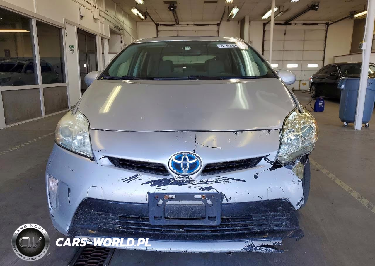 2014 Toyota Prius One VIN:JTDKN3DUXE1781555 - 5