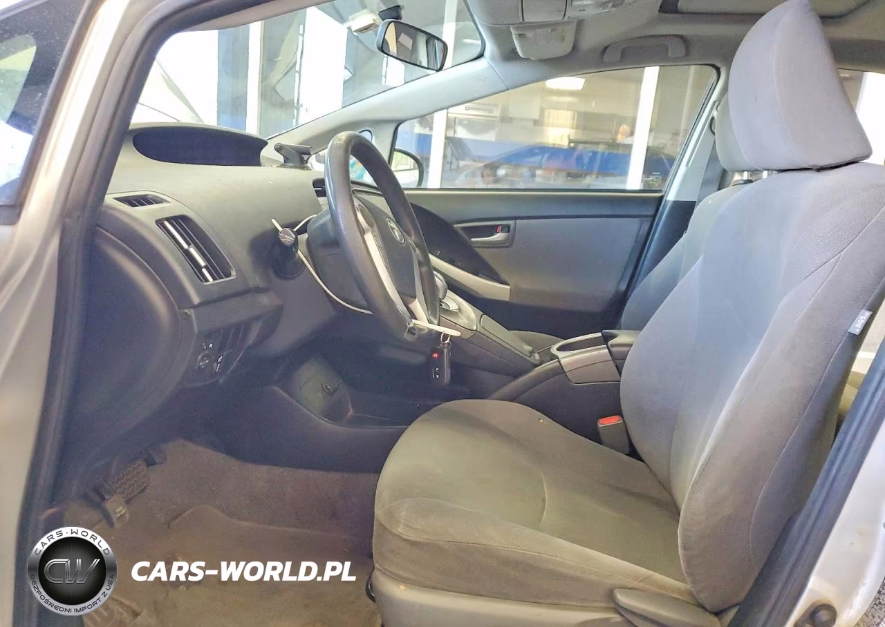 2014 Toyota Prius One VIN:JTDKN3DUXE1781555 - 7