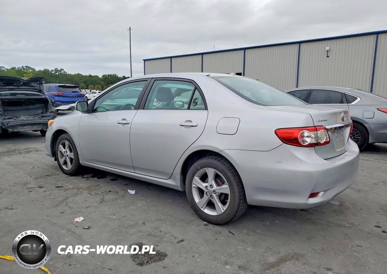 2013 Toyota Corolla Le VIN:2T1BU4EE2DC111654 - 2