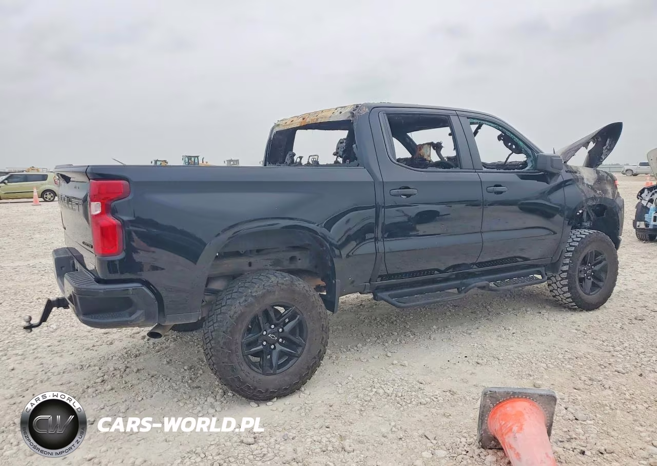 2021 Chevrolet Silverado C1500 Custom VIN:3GCPWBEK3MG319638 - 3