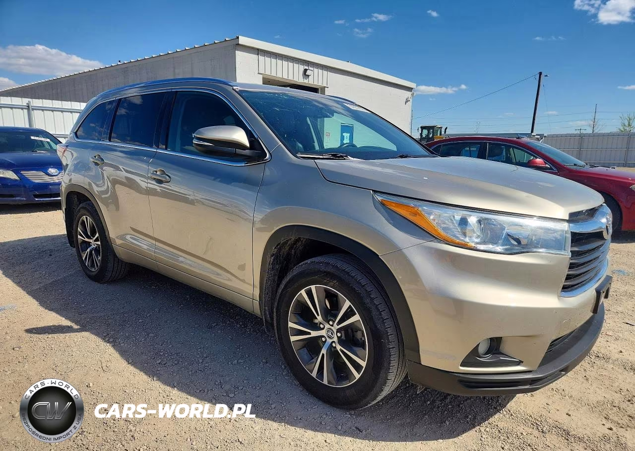 2016 Toyota Highlander Xle VIN:5TDJKRFH7GS256949 - 4
