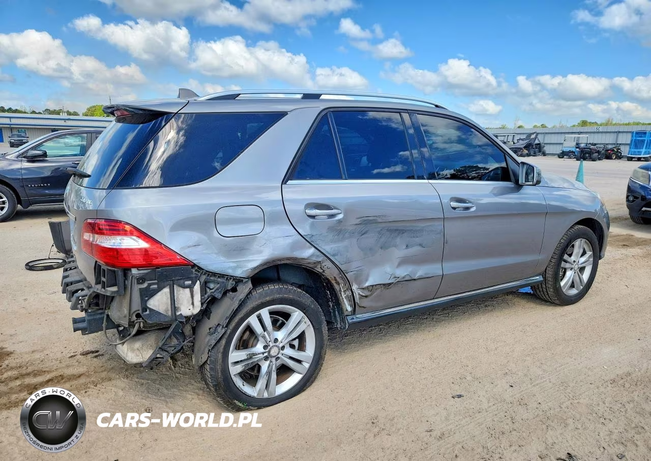 2015 Mercedes Benz Ml 350 4Matic VIN:4JGDA5HB2FA452175 - 3