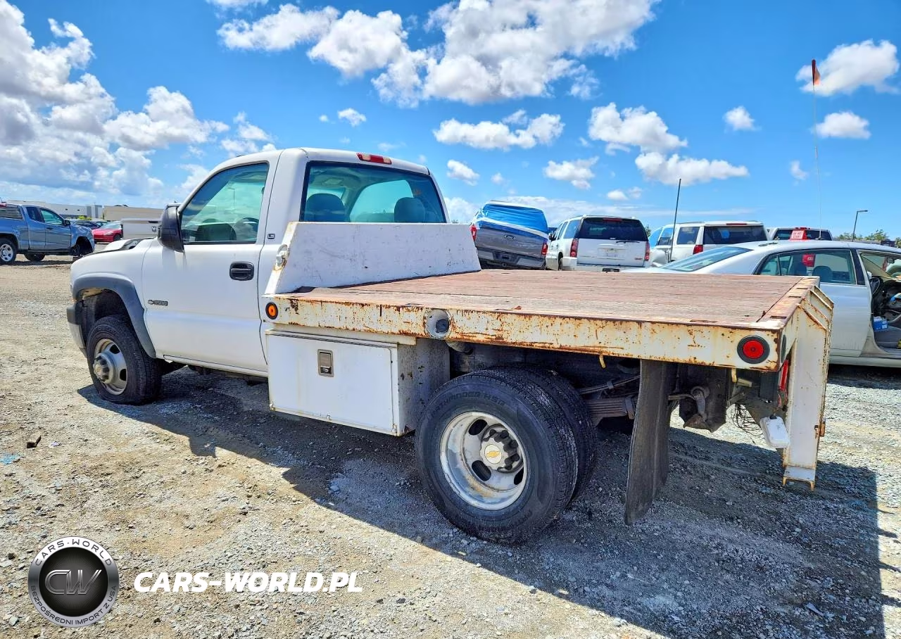 2001 Chevrolet Silverado C3500 VIN:1GCJC34G11F110736 - 2