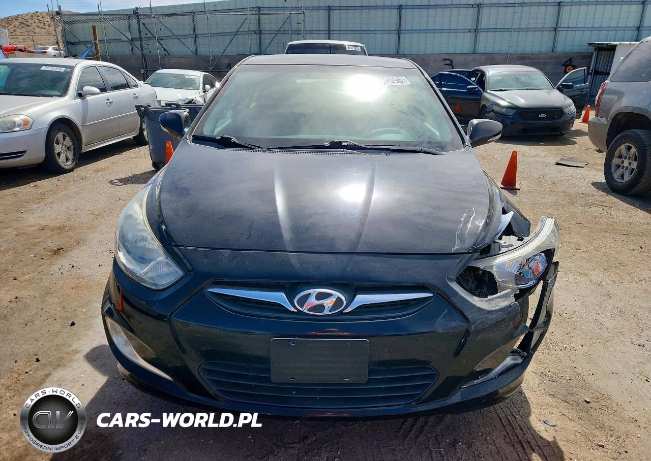 2012 Hyundai Accent Gls VIN:KMHCU5AEXDU061424 - 5