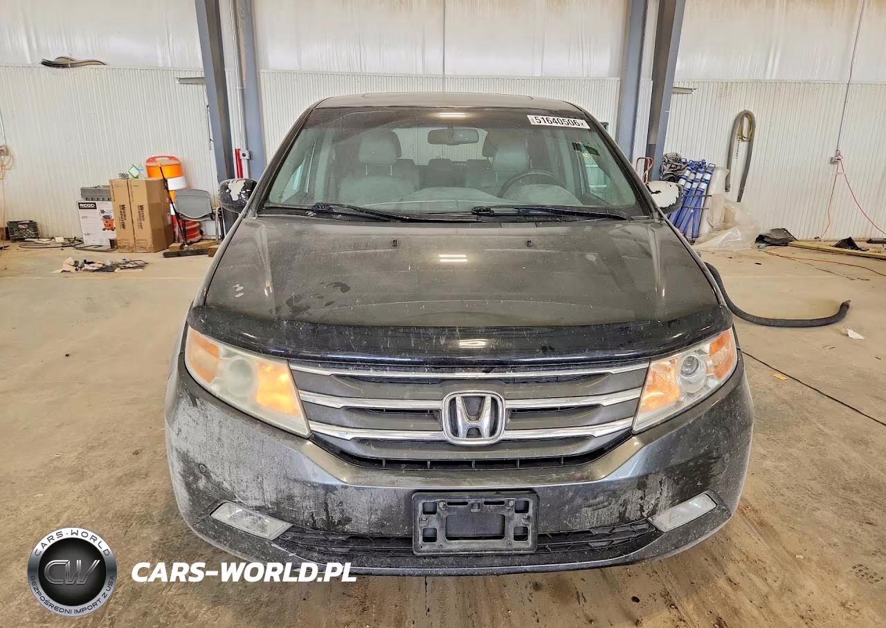 2011 Honda Odyssey Touring VIN:5FNRL5H96BB038075 - 5