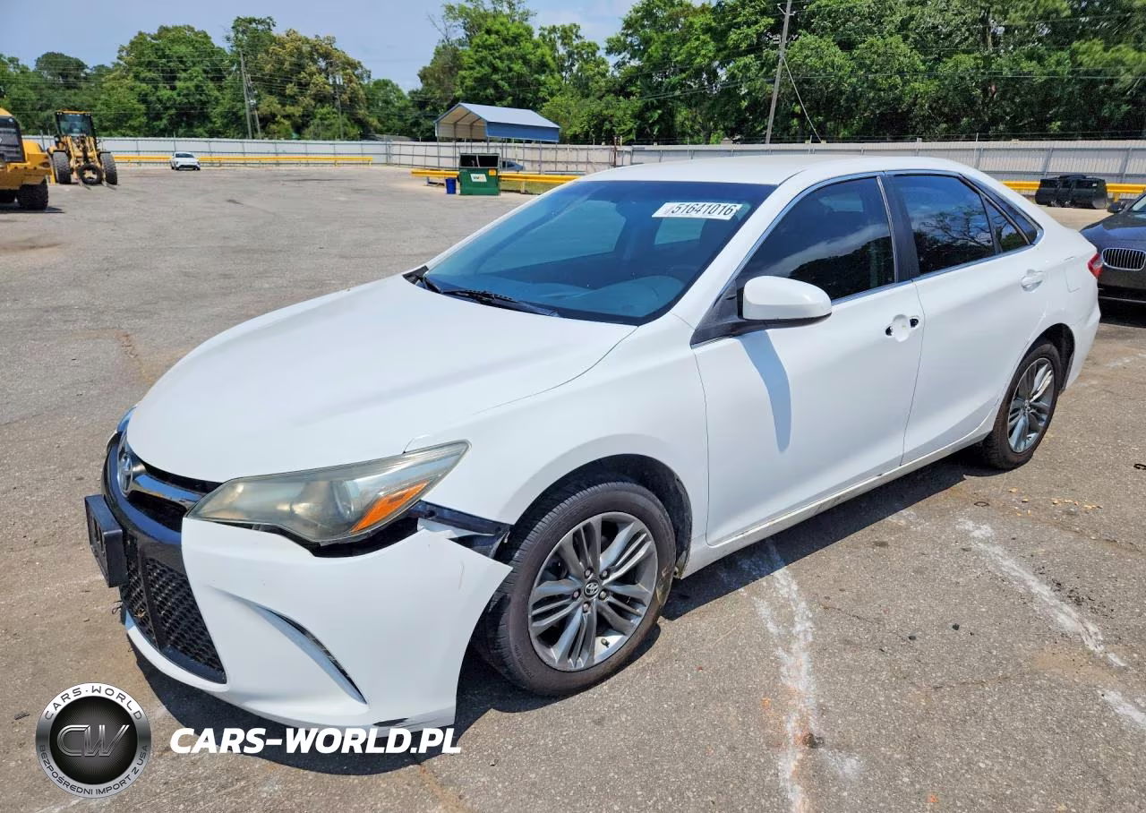 2017 Toyota Camry Le – zdjęcie 1 z 12