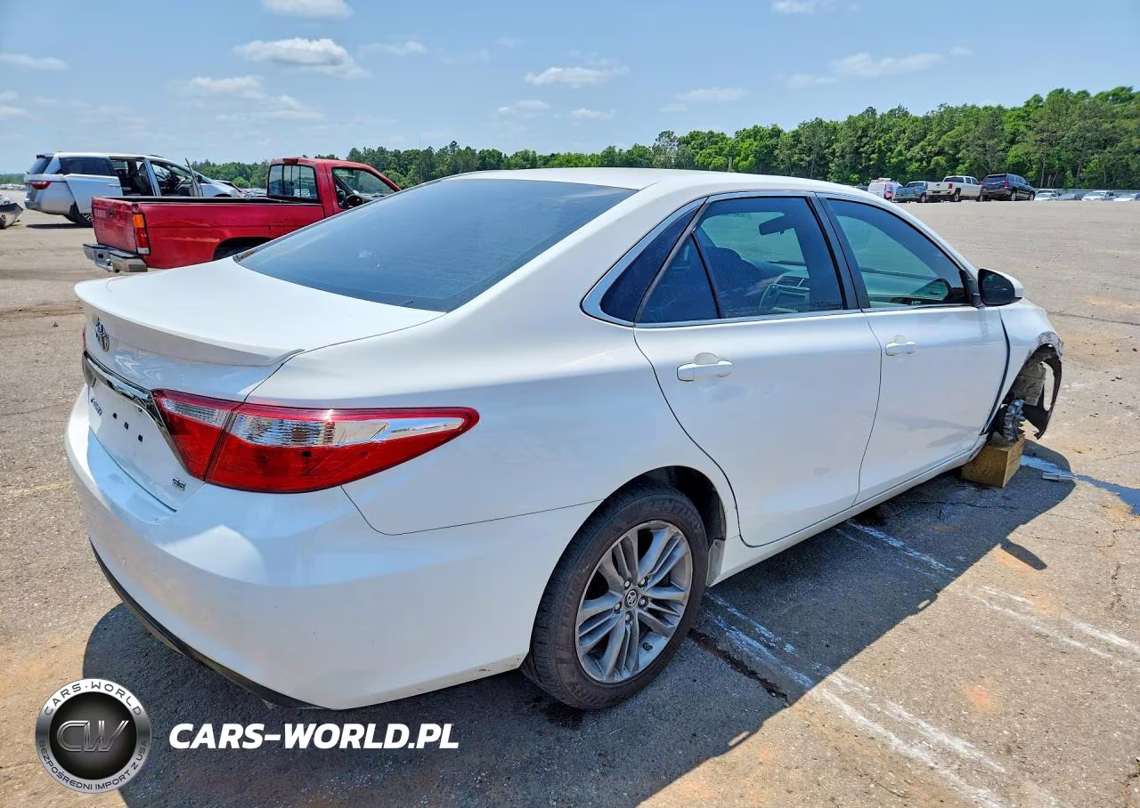 2017 Toyota Camry Le VIN:4T1BF1FK9HU278563 - 3